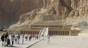 Terassentempel des Hatschepsut im Tal der Könige - Luxor